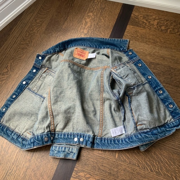 LEVI’S Trucker Denim Classic Snap Jacket Medium Wash Toddler Size 4T EUC - Picture 5 of 16